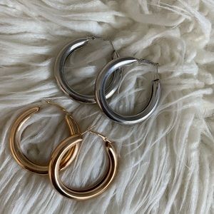 BRAND NEW GOLD/SILVER HOOP EARRINGS